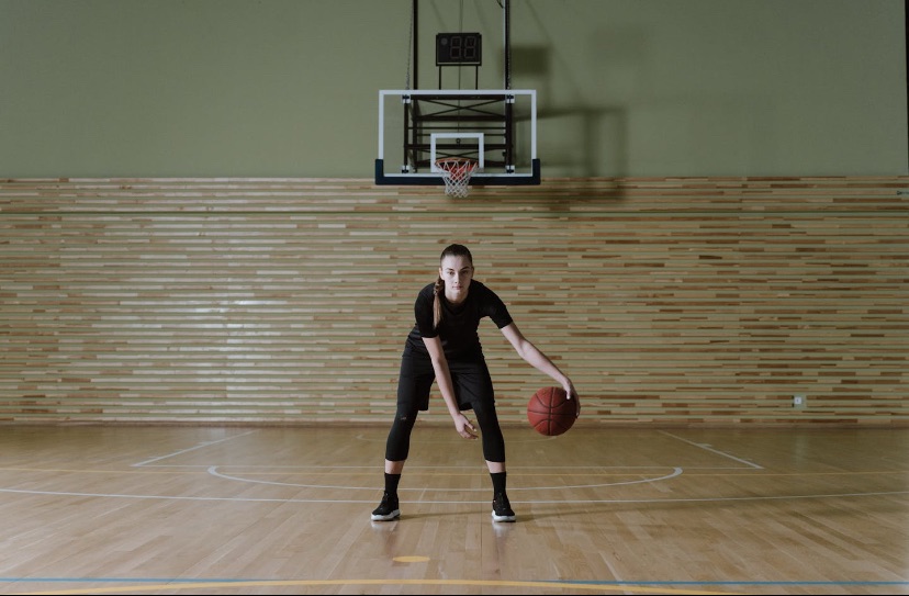 運動前に“たった30秒”！整体師が教えるツボ刺激で動きが軽くなる方法